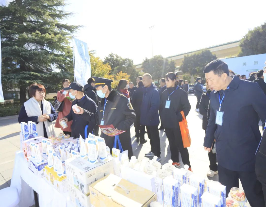 玩球通(中国)一站式服务平台丨落实食品生产加工企业质量安全主体责任，助力人民群众生活更美好——2023年河南省暨郑州食品安全宣传周启动仪式隆重举行