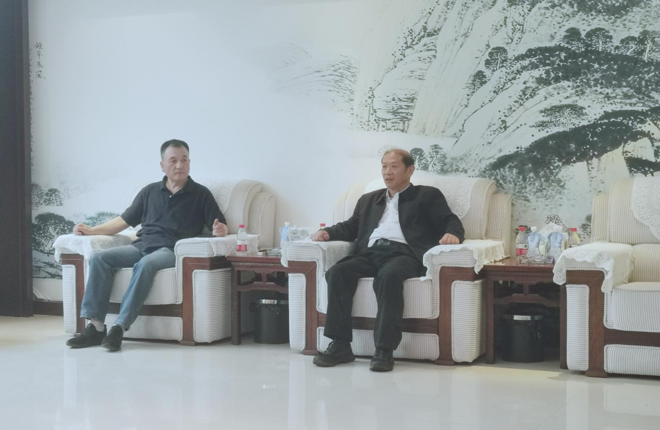 玩球通(中国)一站式服务平台丨河南农业大学党委副书记、校长介晓磊一行莅临玩球通(中国)一站式服务平台河南瑞亚参观调研