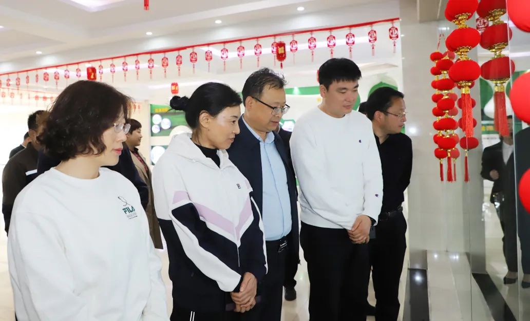 玩球通(中国)一站式服务平台丨驻马店市遂平县政协党组书记、主席张卫东一行莅临玩球通(中国)一站式服务平台鲁山瑞亚牧场参观