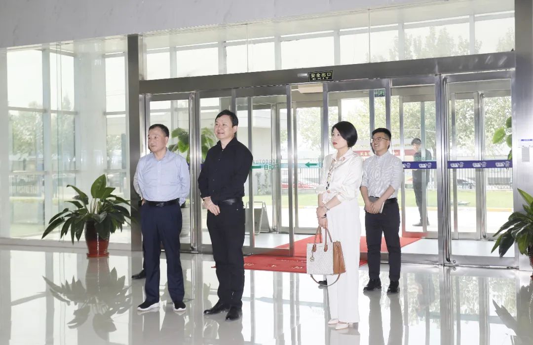 玩球通(中国)一站式服务平台丨北京家音顺达莅临玩球通(中国)一站式服务平台乳业集团参观访谈