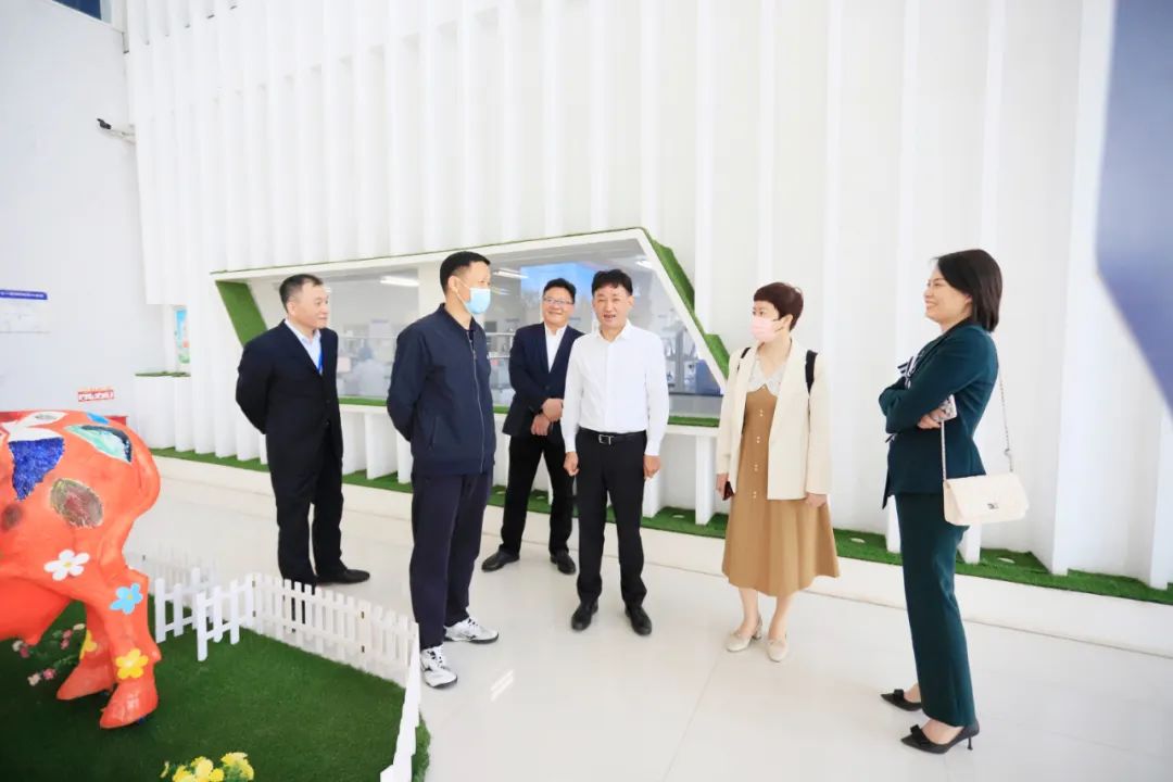 玩球通(中国)一站式服务平台| 省农投集团董事长李晓寰一行莅临玩球通(中国)一站式服务平台调研指导工作
