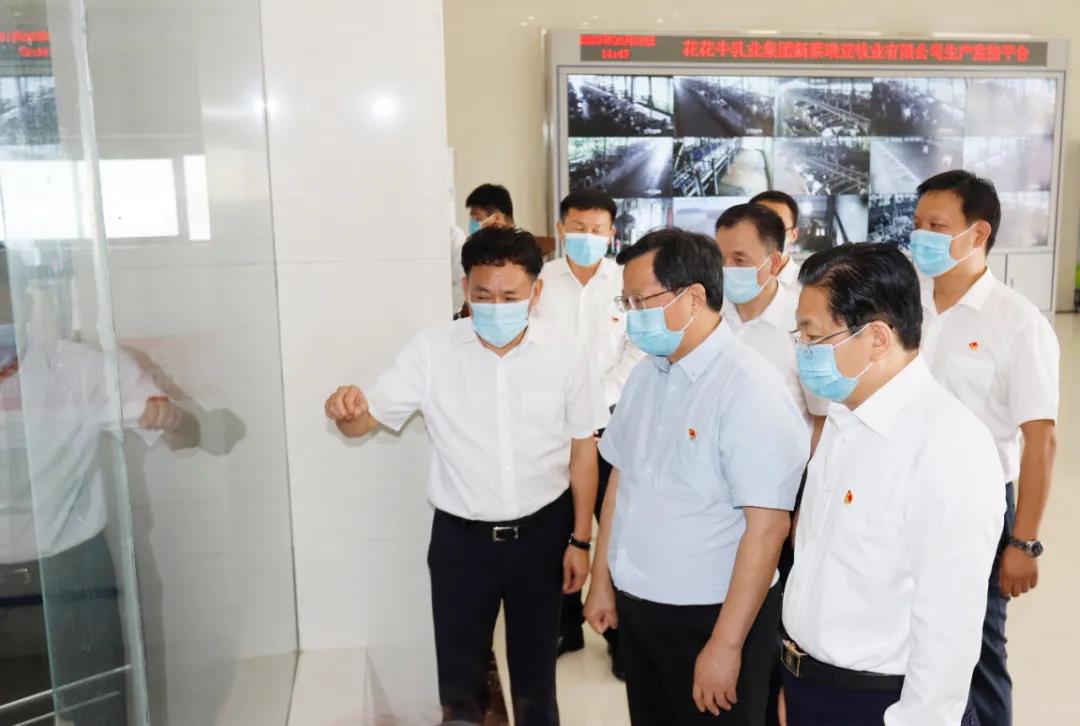 快讯 | 河南省委常委、省纪委书记、省监委主任任正晓莅临玩球通(中国)一站式服务平台乳业集团新蔡瑞亚牧场调研