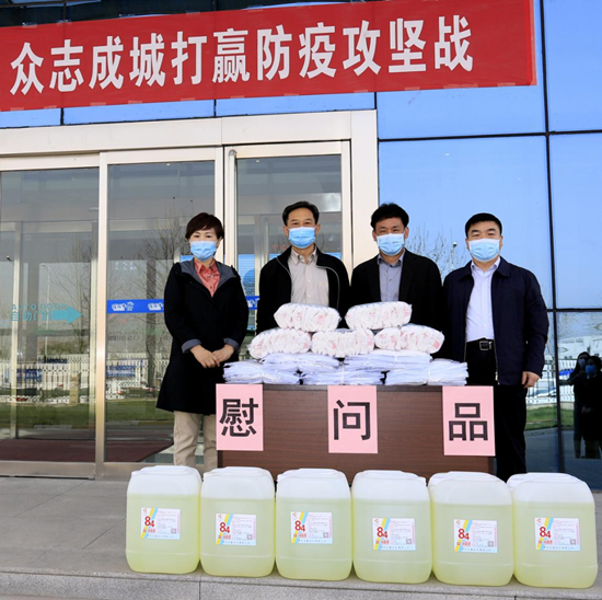 郑州市人大副主任孙黎、市政府副市长李喜安一行 莅临玩球通(中国)一站式服务平台开展“三送一强”活动