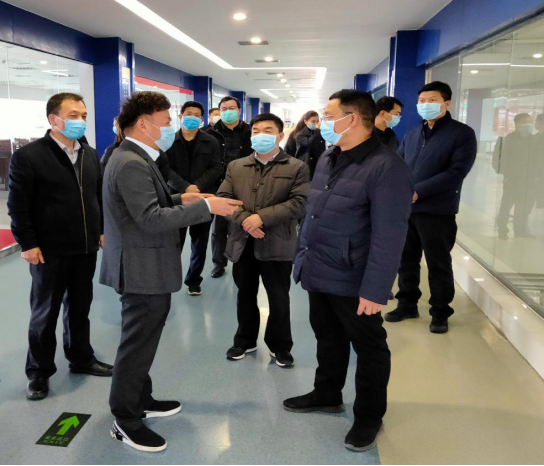 省委统战部副部长张红林一行莅临玩球通(中国)一站式服务平台乳业集团 调研复工复产暨二七区民营经济发展工作座谈会