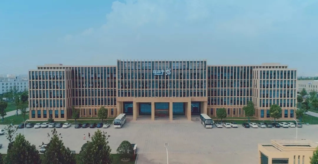 省委书记王国生到河南玩球通(中国)一站式服务平台乳业集团·新蔡瑞亚牧业有限公司调研