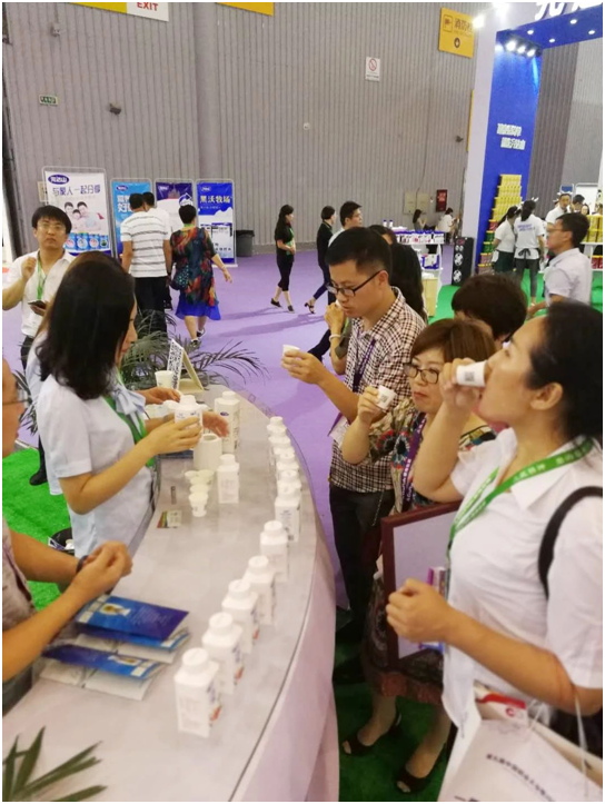 殊荣是奋斗的动力  玩球通(中国)一站式服务平台荣获三项大奖!!!