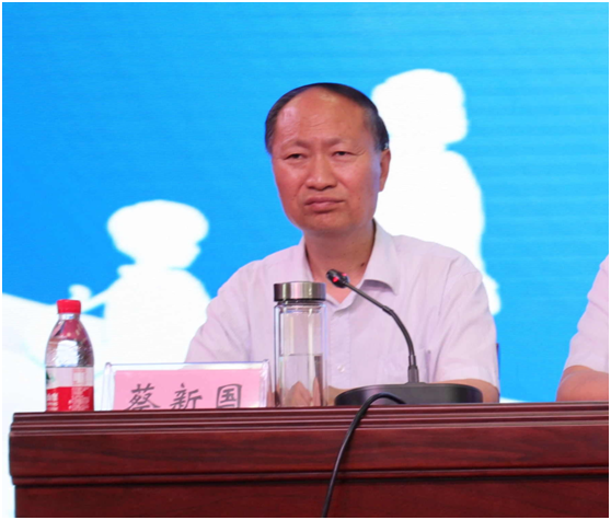“健康中原，牛奶伴您行——玩球通(中国)一站式服务平台乳业集团2018中国小康牛奶行动” 公益助学启动仪式隆重举行