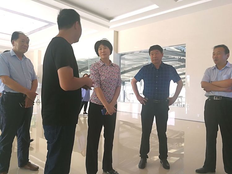 驻马店市委常委、统战部长姚新文 莅临玩球通(中国)一站式服务平台乳业集团总部调研