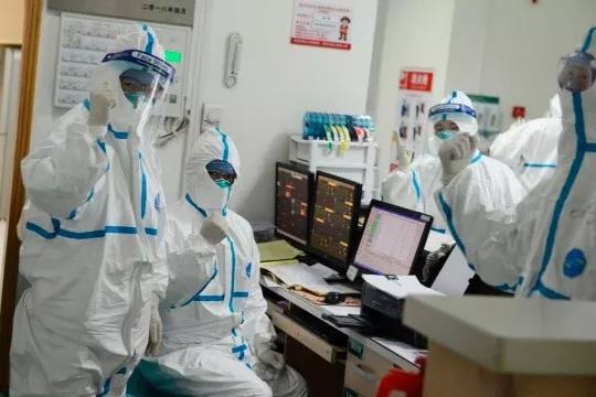爱心玩球通(中国)一站式服务平台 | 向抗疫一线医护工作者致敬！