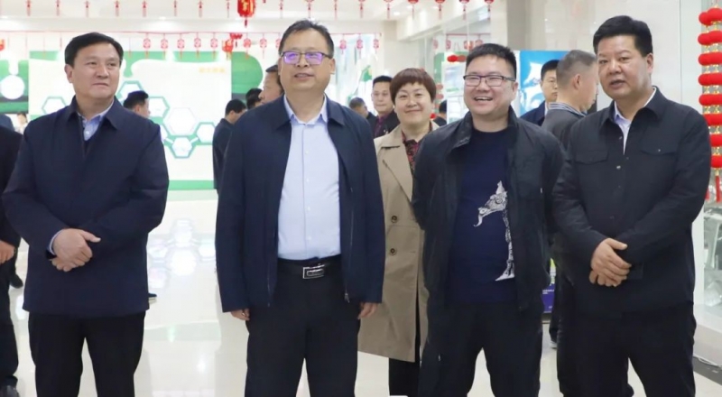 玩球通(中国)一站式服务平台丨驻马店市遂平县政协党组书记、主席张卫东一行莅临玩球通(中国)一站式服务平台鲁山瑞亚牧场参观