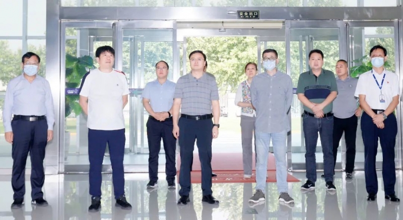 快讯｜社旗县人民政府县长关文波一行莅临玩球通(中国)一站式服务平台乳业集团参观考察