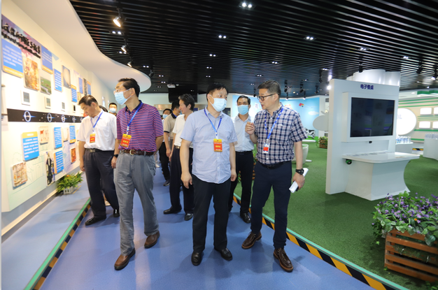 快讯 | 郑州市人大代表莅临河南玩球通(中国)一站式服务平台乳业集团参观调研