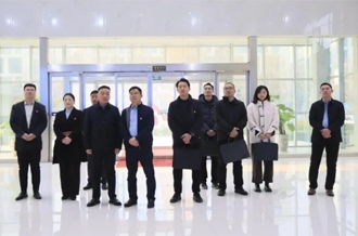 省纪委监委驻中州集团纪检监察组与河南玩球通(中国)一站式服务平台乳业集团联合开展主题党日活动