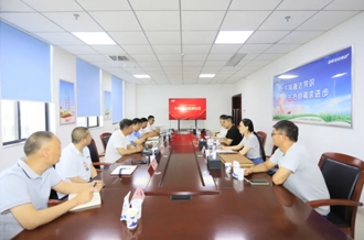 千师见证（中国）项目组委会与河南玩球通(中国)一站式服务平台乳业集团开展交流考察活动并举行授牌仪式